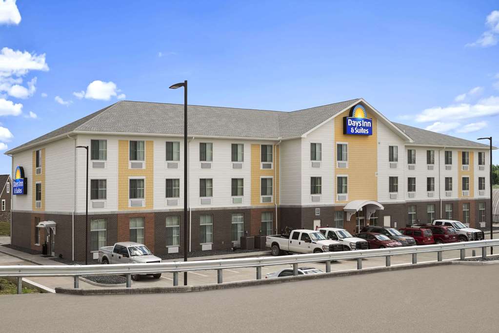 Days Inn & Suites by Wyndham Belmont - featured photo
