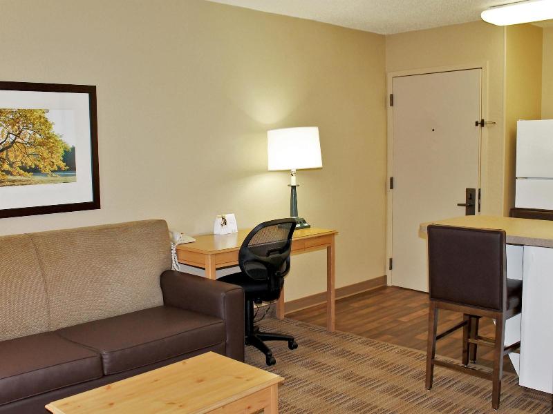 Extended Stay America Suites Chicago Schaumburg Conv Center - photo 34