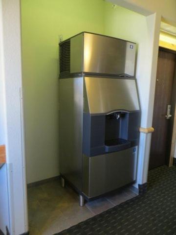 North Park Inn & Suites - photo 3