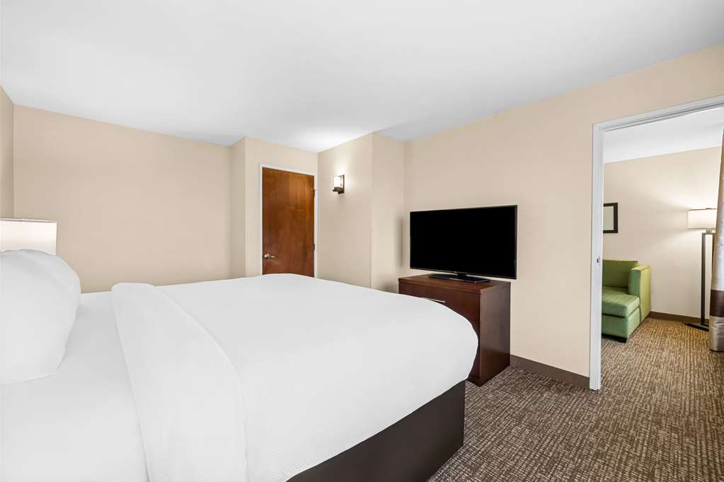 Comfort Inn & Suites Pueblo - photo 30