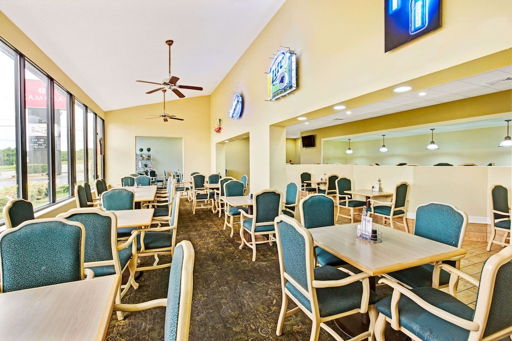 Sonesta Select Hotels Statesville - photo 23