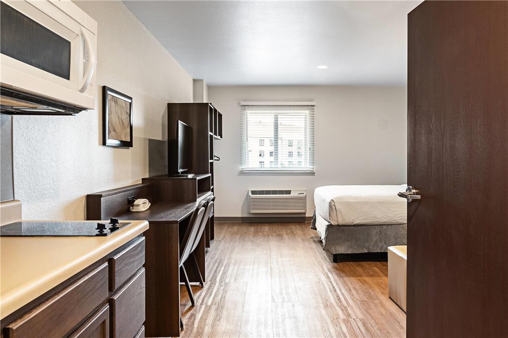 WoodSpring Suites Naples East - photo 15