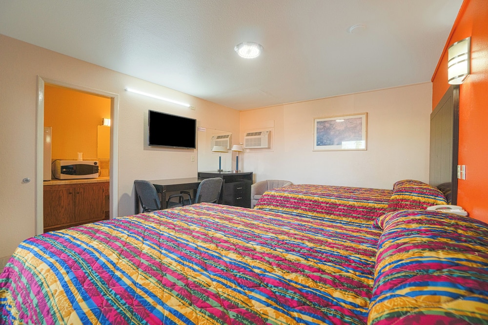 Vali Ho Motel By OYO Weslaco Mercedes - photo 17