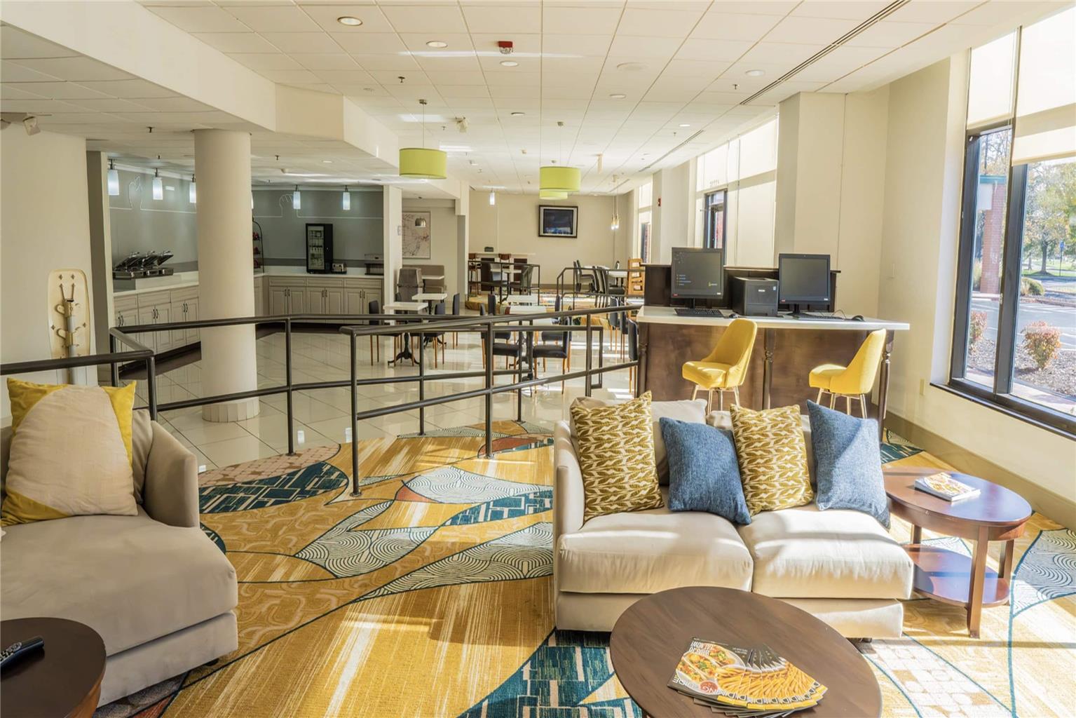 Elimwood Hotel a Ramada by Wyndham - photo 21