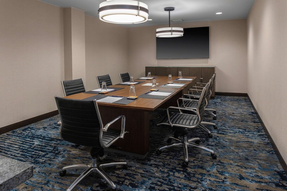 DoubleTree by Hilton Burlington Vermont - photo 48
