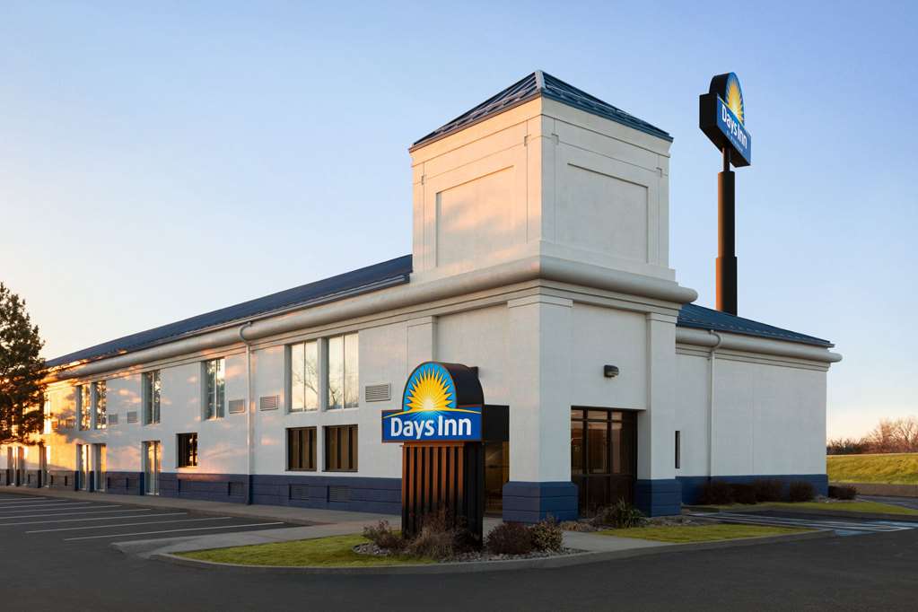 Days Inn by Wyndham Grand Island I 80 - photo 5