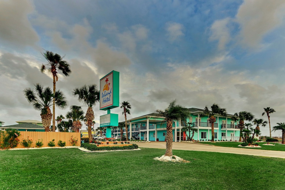 The Island Hotel Near Beach Port Aransas - photo 32