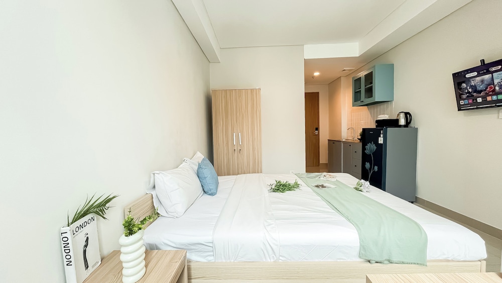 Good Studio At Apartment Tamansari Iswara — Bekasi — photo 4