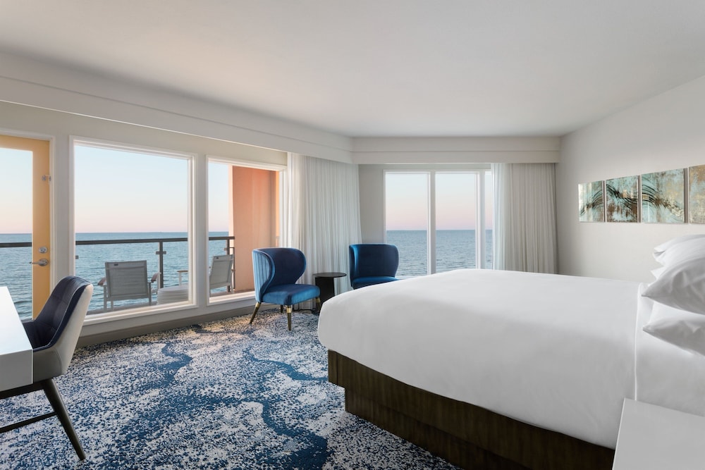 Delta Hotels by Marriott Virginia Beach Waterfront Suites - photo 8