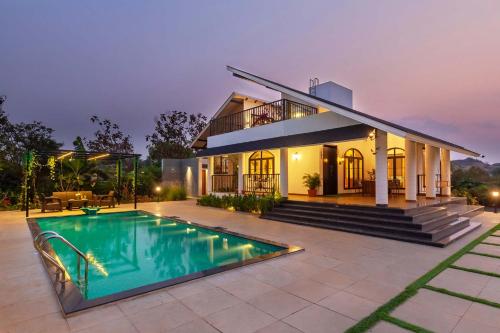 Soul Serenity by StayVista Your nature getaway with a Swimming pool in Nashik, India