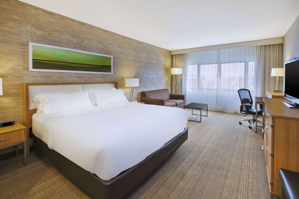 DoubleTree by Hilton Rapid City Downtown Convention Center - photo 10