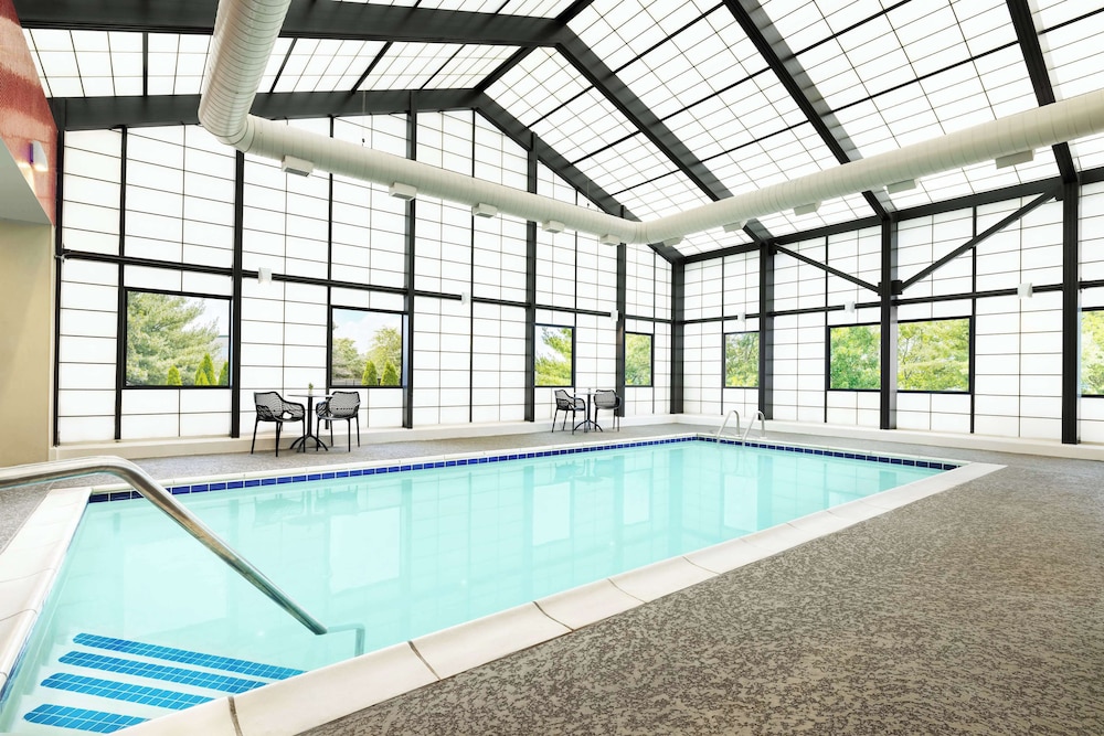 Hampton Inn Long Island Islandia - photo 22