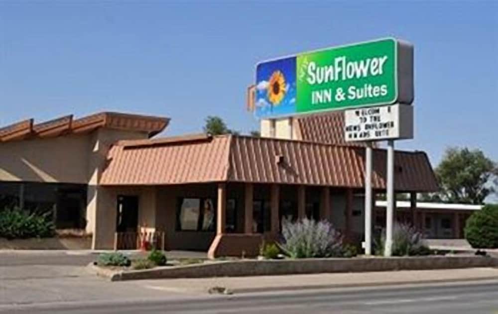 New SunFlower Inn in Garden City, United States