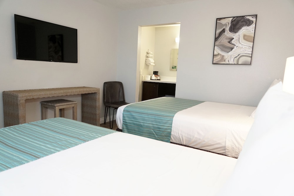 Riverleaf Inn Mission Valley - photo 13