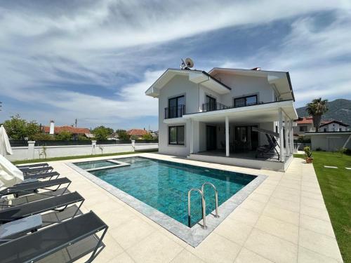 Villa's Tomris — 4-Star Luxury Hotel in Ortaca, Turkey