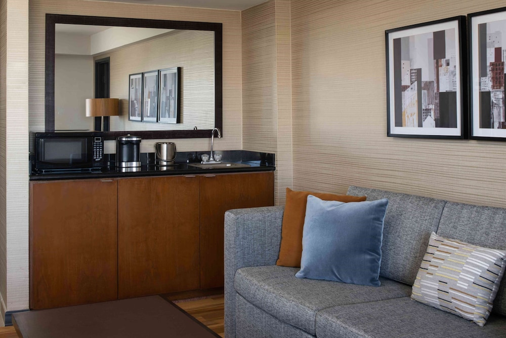 DoubleTree by Hilton San Francisco Airport - photo 17