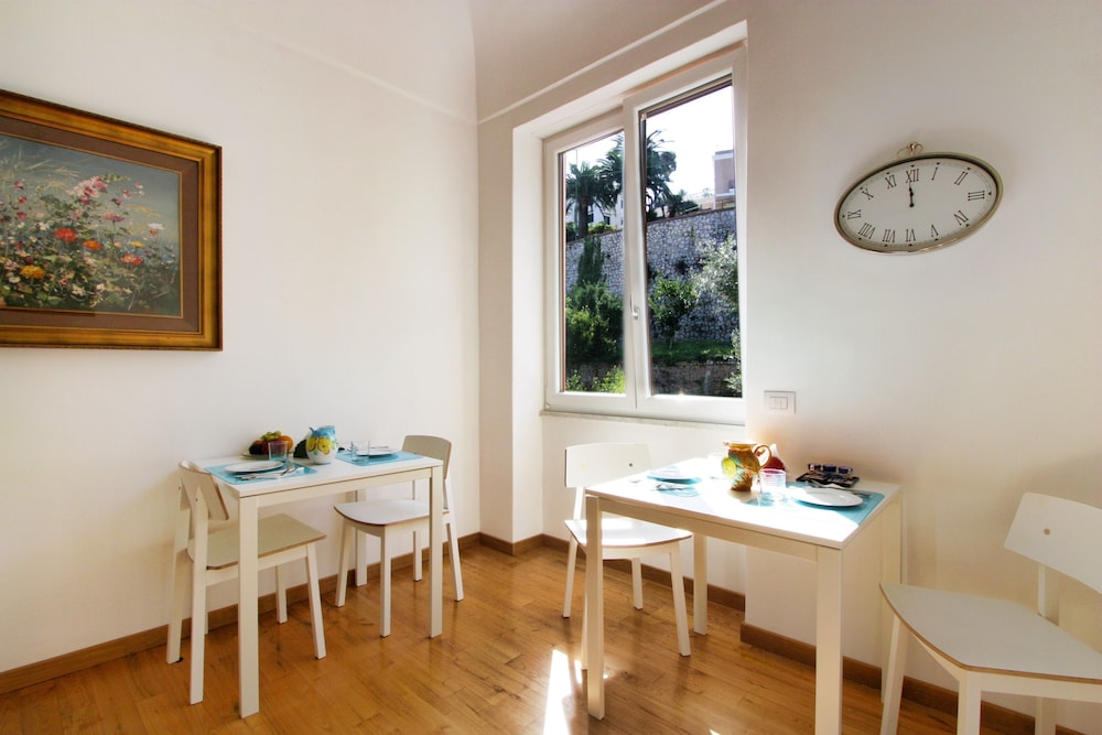 Capri Inn — Capri — photo 2