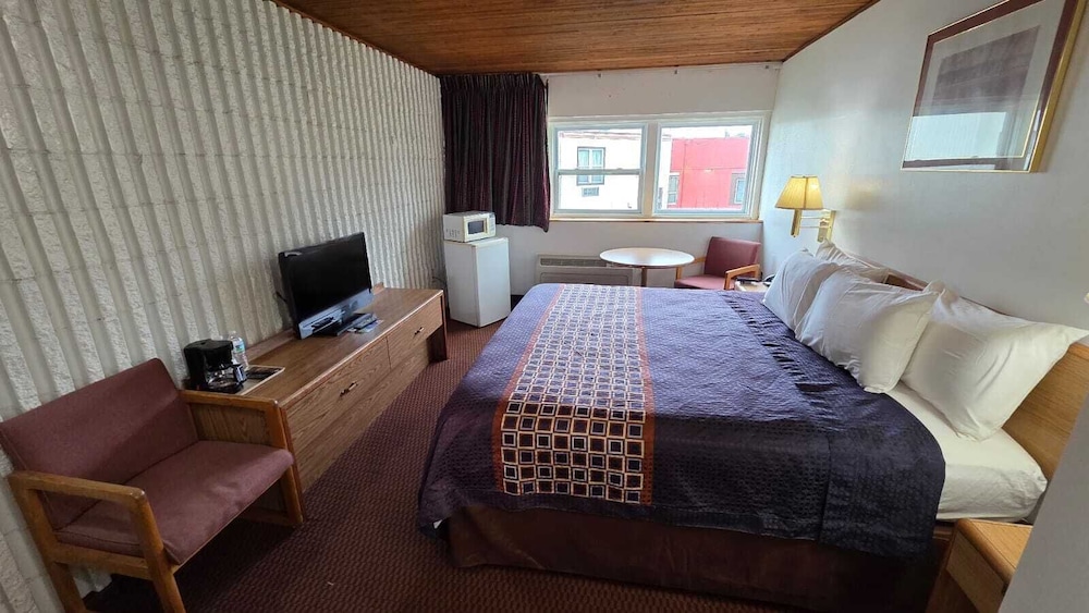 Smartwood Inn - photo 7