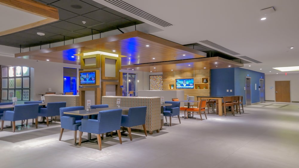 Holiday Inn Express & Suites Miami Airport East by IHG - photo 68