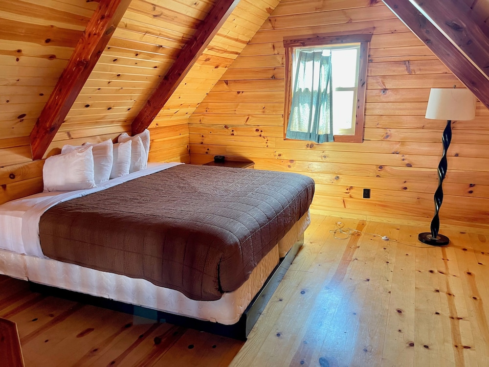 Cabins of Mackinaw - photo 17