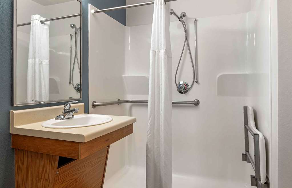 Extended Stay America Select Suites Cincinnati Sharonville - photo 27