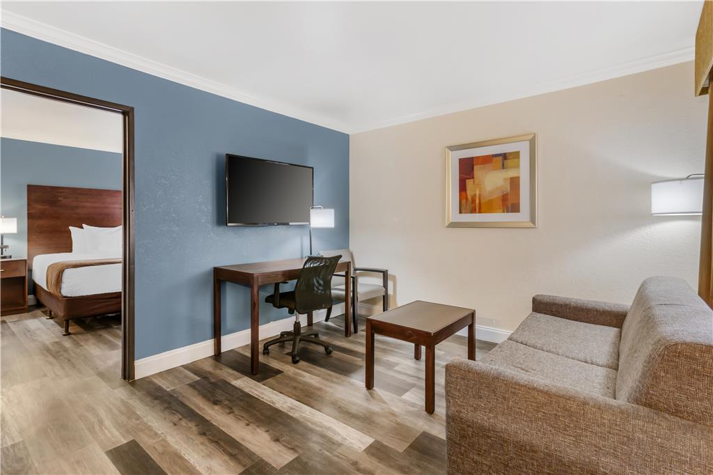 Best Western InnSuites Tucson Foothills Hotel & Suites - photo 68
