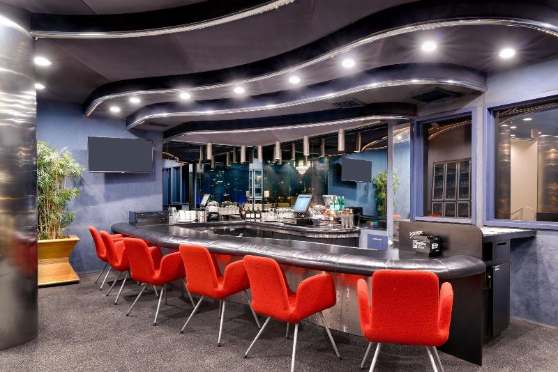 Atrium Hotel at Orange County Airport - photo 41