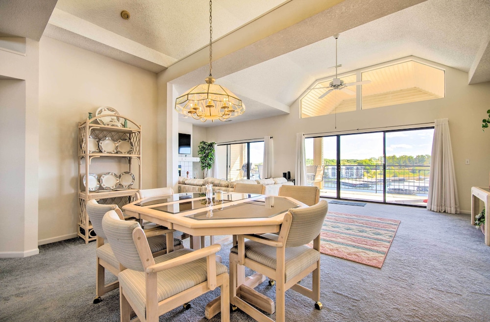 Waterfront Condo with Resort Perks in Lake Ozark - photo 3