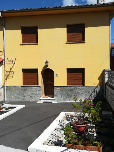 Vivienda Vacacional Alba Marinas in Pravia, Spain