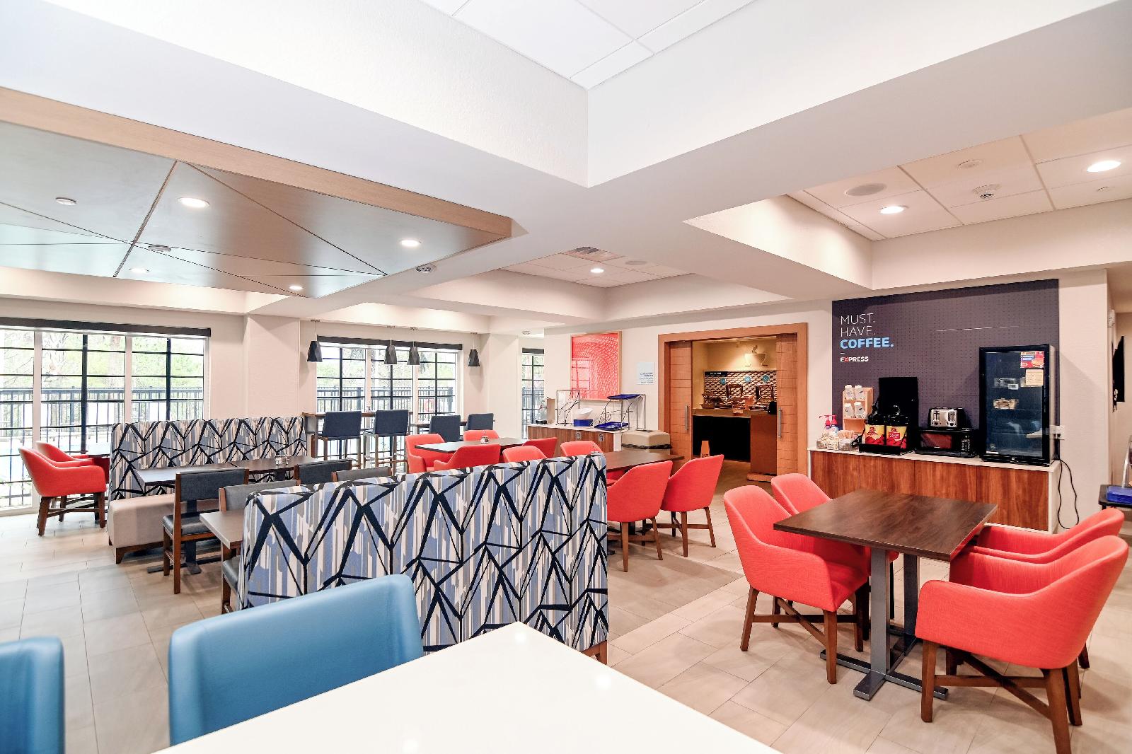 Holiday Inn Express & Suites Palm Coast I 95 - photo 18