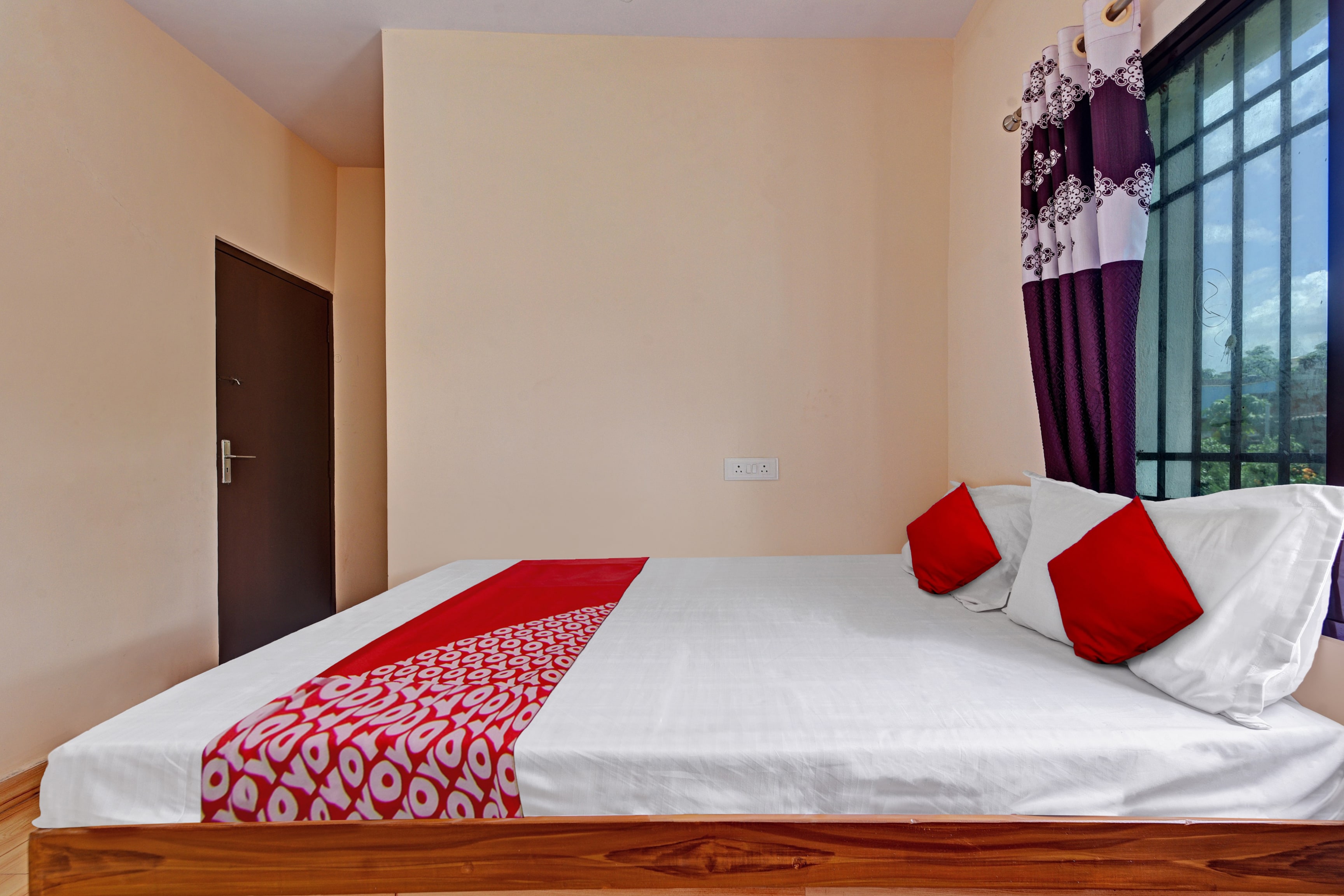 Hotel O The Harsa Inn — 4-Star Luxury Hotel in Jamshedpur, India