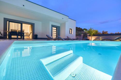 Holiday home South cliff — 4-Star Luxury Hotel in Split, Croatia