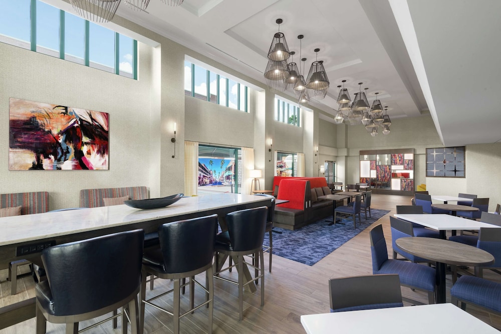 Hampton Inn & Suites Tampa Ybor City Downtown - photo 24