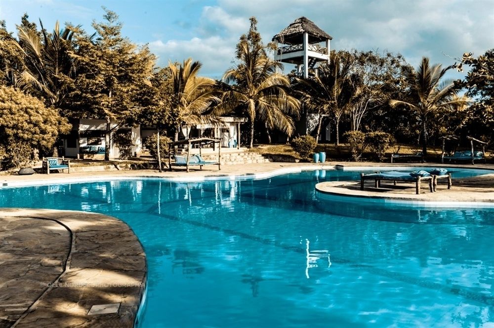 Kinondo Kwetu — Unknown City