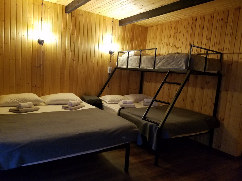 Cottages in Stephantsminda. Echoes - last minute hotel in Step'antsminda