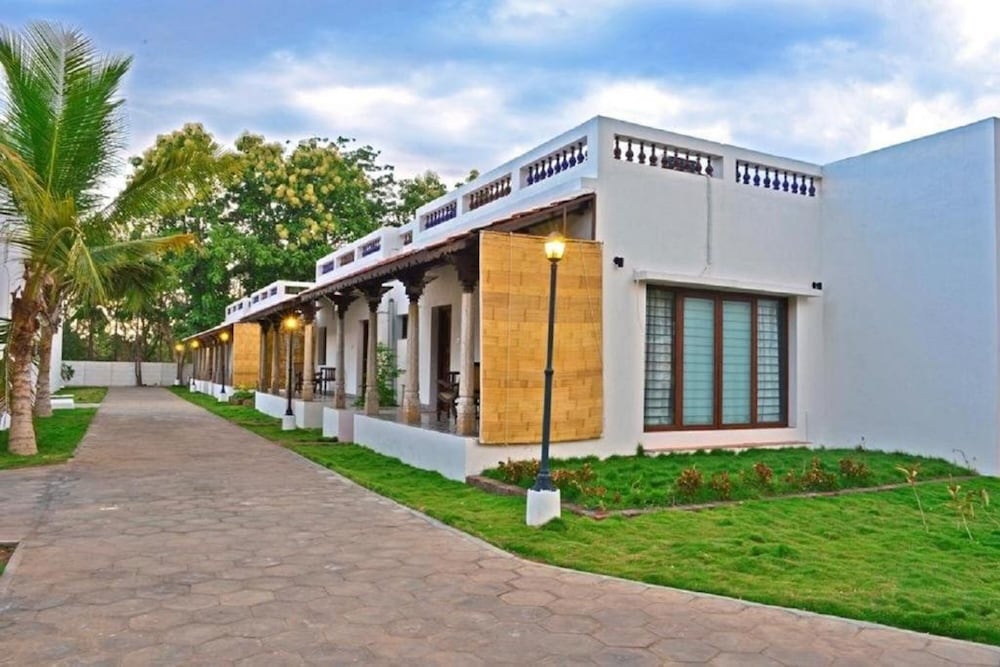 Thappa Gardens Resort — Karaikkudi