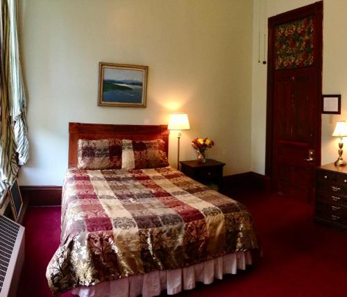 The Monarch Hotel - photo 7