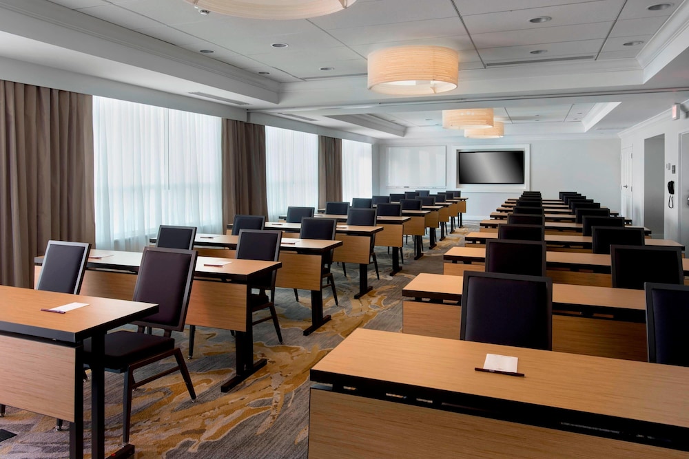 Residence Inn by Marriott New York Long Island East End - photo 37