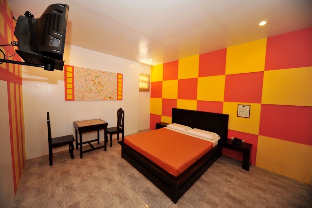 Hollywood Drive In Hotel — Baguio — photo 5