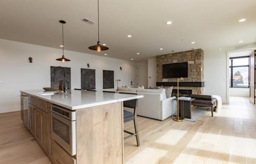 Newly Built The Targhee At The Basin Luxury Suites 22033836 — Driggs