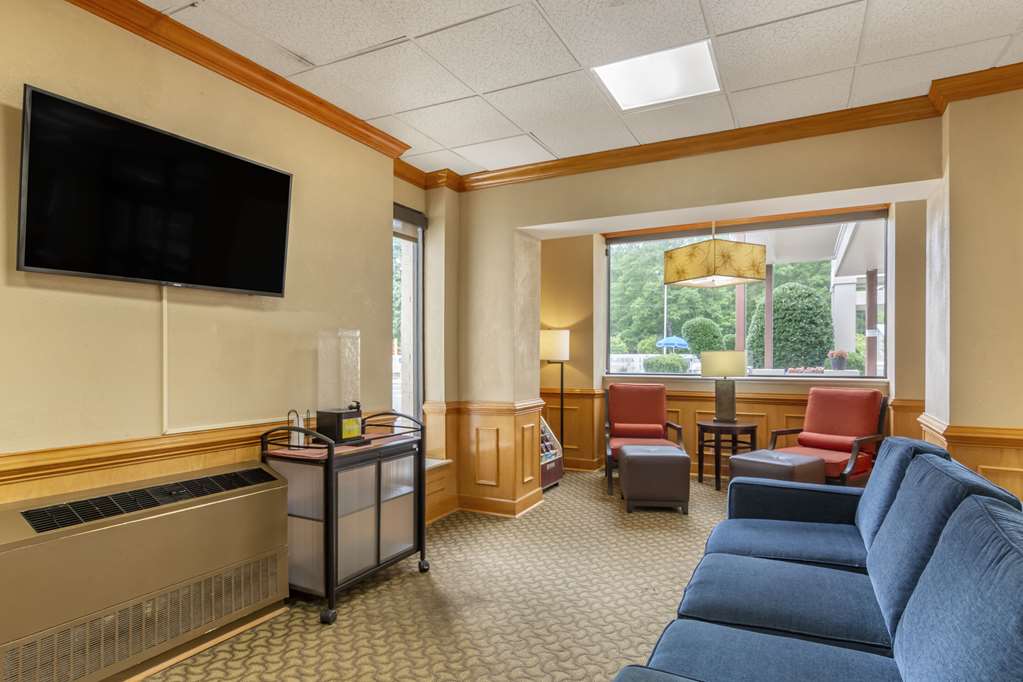 Comfort Inn Petersburg Near Fort Gregg Adams - photo 5