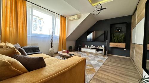 Evelin's apartment — 4-Star Luxury Hotel in Budapest, Hungary