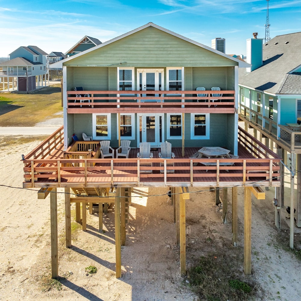 Gulf Adventures and Beachfront Relaxation Awaits - photo 10