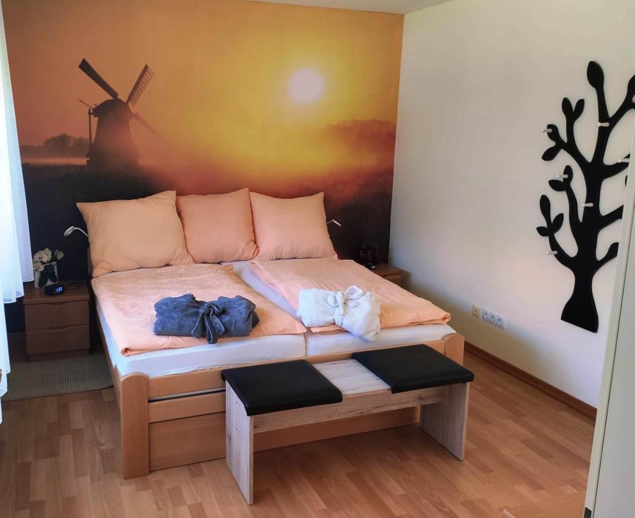 Ferienhaus Emden Zur Muhle Nordseekuste — Emden