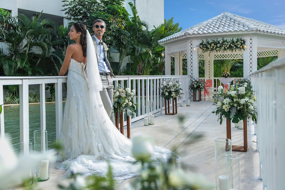 Indoor wedding