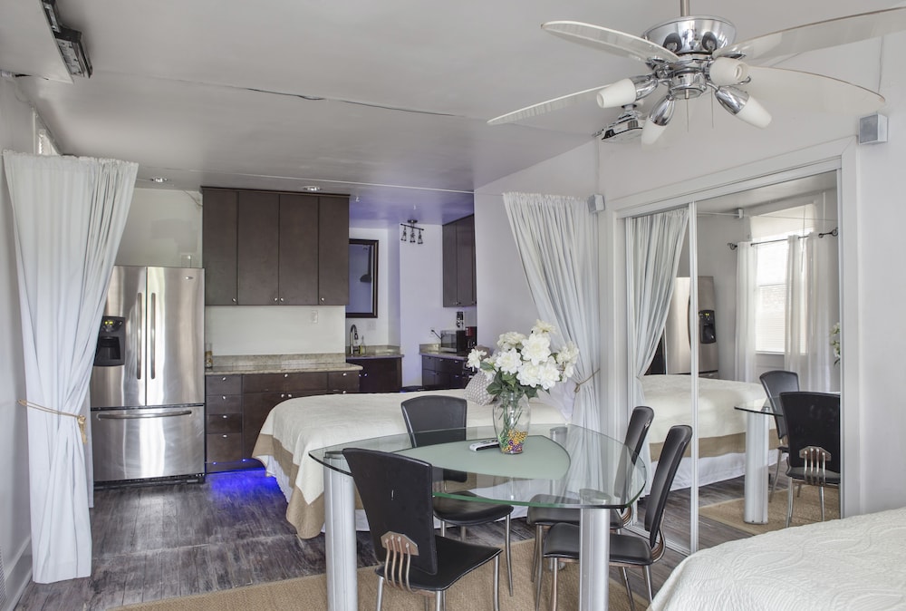 Magazine Mansion - photo 14