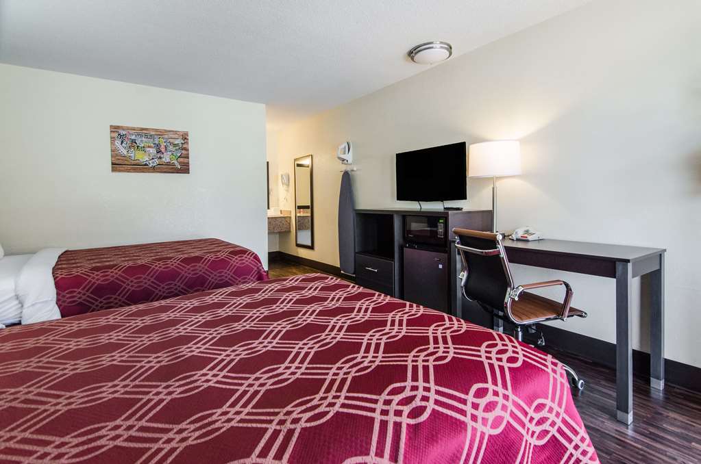 Econo Lodge Near Motor Speedway - photo 13