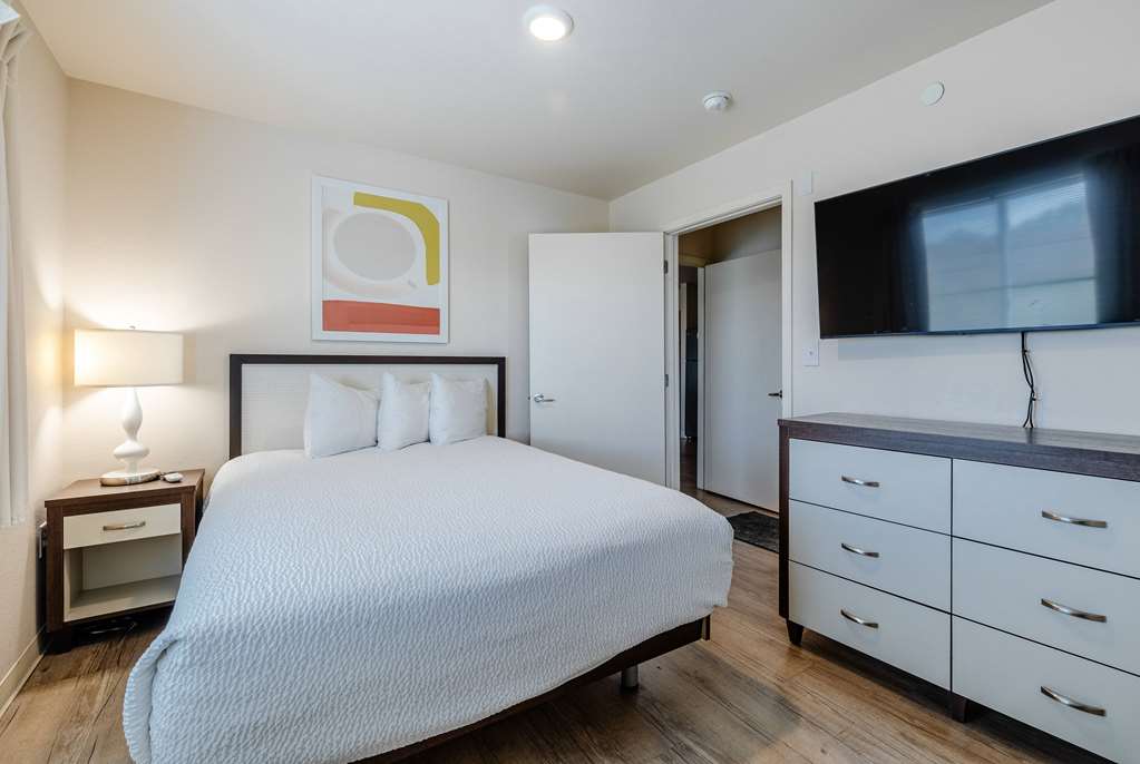 WaterWalk Extended Stay by Wyndham Wichita - photo 9