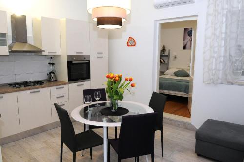 Apartman 3M with free parking — 4-Star Luxury Hotel in Split, Croatia