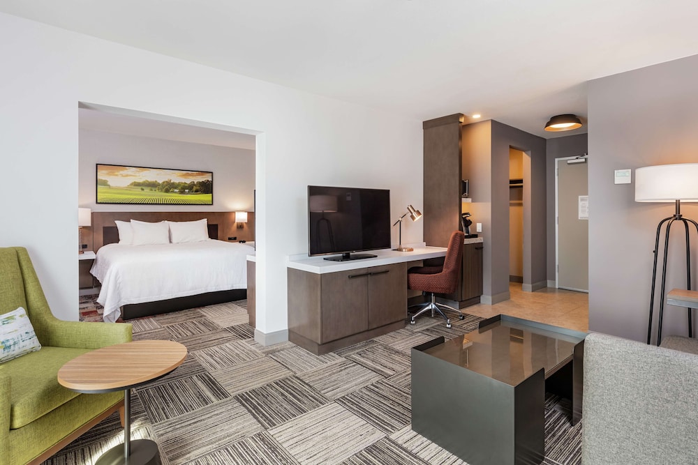 Hilton Garden Inn Davis Downtown - photo 13